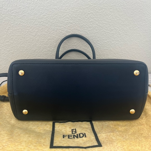 FENDI 2jours - Picture 5 of 15